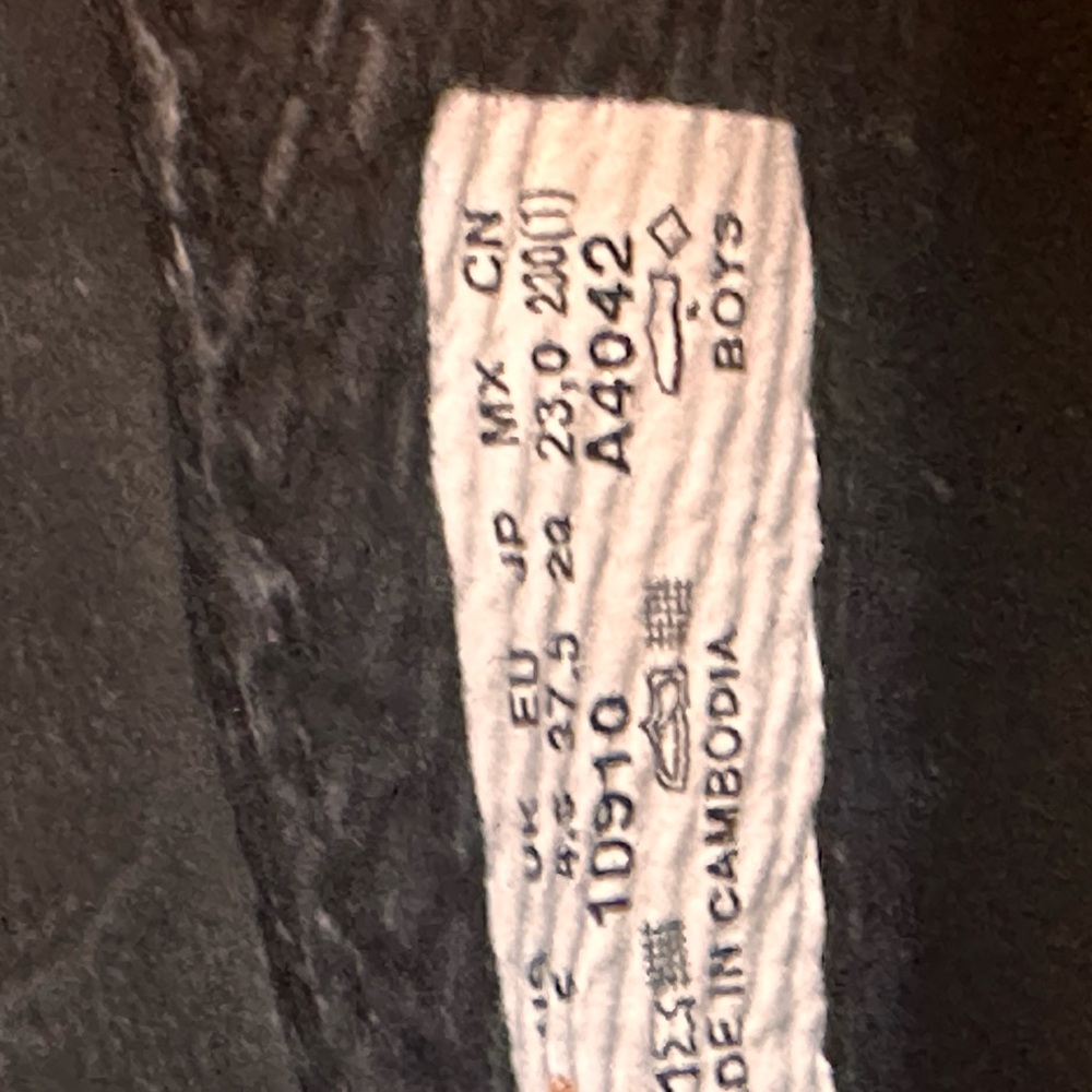 Black Timberlands - image 3